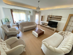 2 bedroom furnished flat for rent in a complex with pool in marmaris