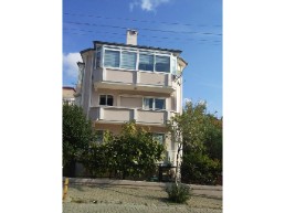 only 200 metres from the sea, excellent opportunity for investment! 2+1 apartment for sale
